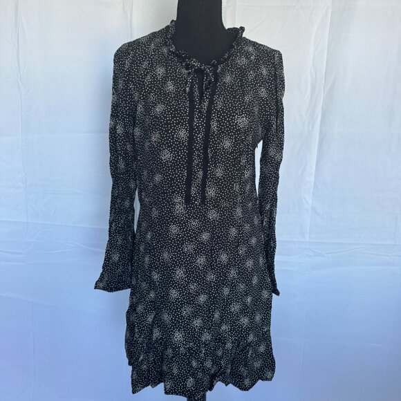 LOFT Dresses & Skirts - LOFT lined black and white dress size petals 10 - 0290